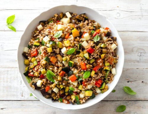 Ricetta insalata di farro BIO con provolone e verdure saltate